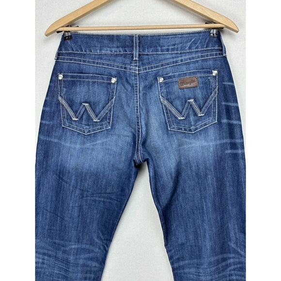 Wrangler Jeans Women’s 9/10x30 Blue Denim Bootcut Premium Patch Low Rise Cotton - Picture 14 of 15